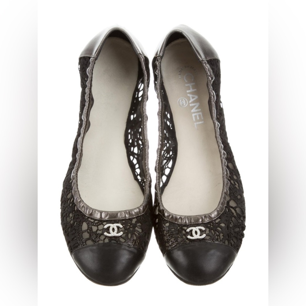 Chanel
Cap-Toe Laser Cut Flats